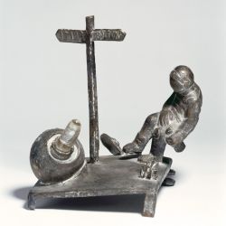 Die wundersame Erscheinung des Juri Alexejewitsch in der Kasachischen Steppe, 2005 Bronze, Quarz, H. 35 cm 